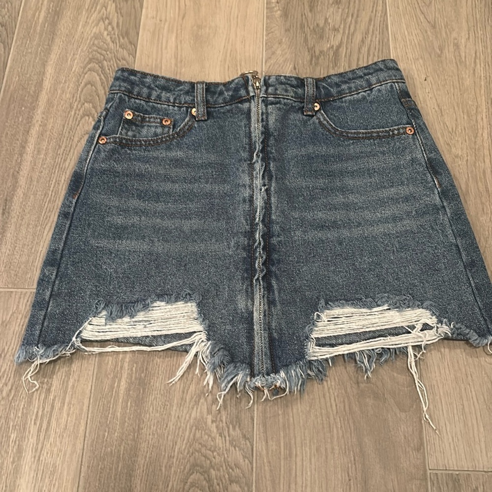 Dance & Marvel Women’s Dark Wash Jean Skirt Size S